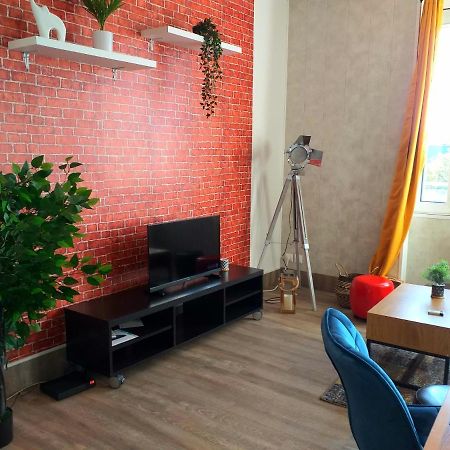 La Tour De Beurre- Appartement Lumineux Et Spacieux Bourges Buitenkant foto