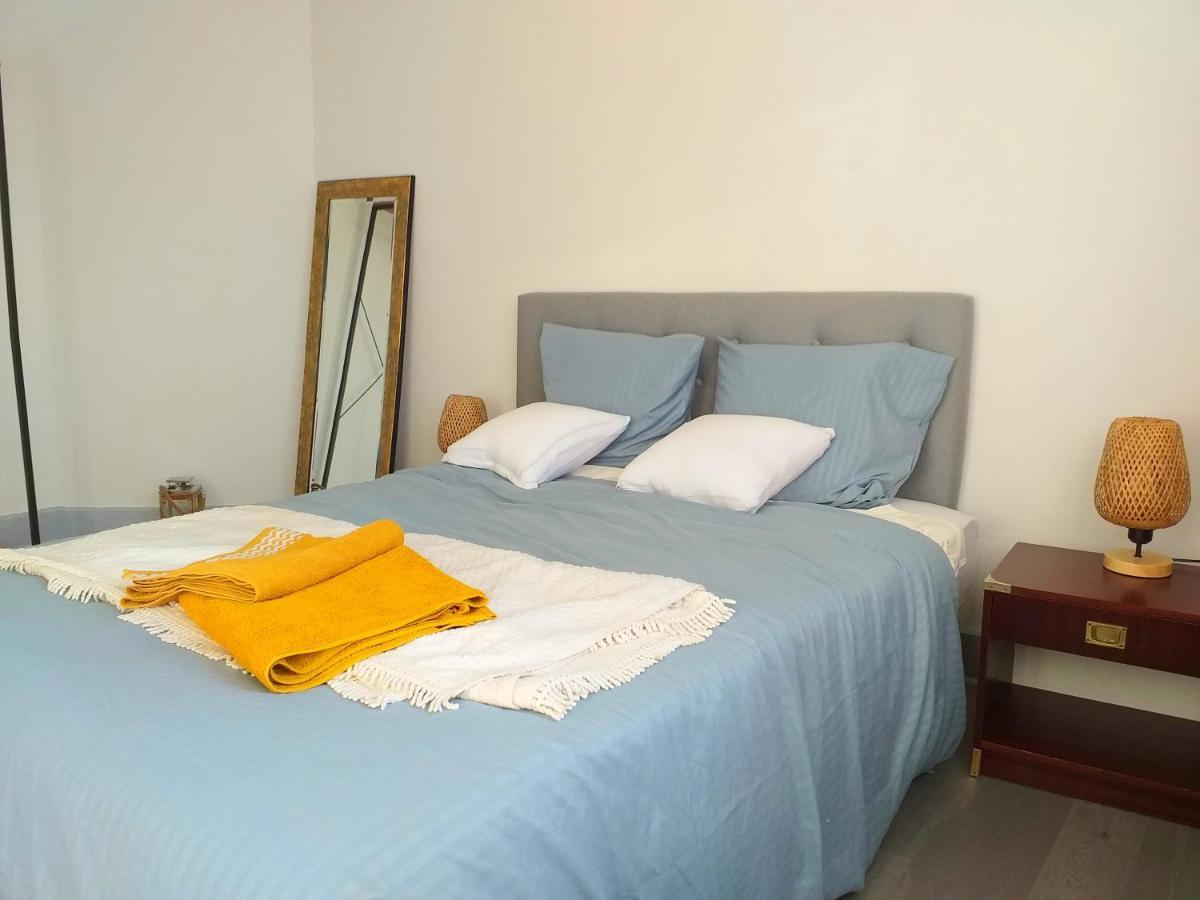 La Tour De Beurre- Appartement Lumineux Et Spacieux Bourges Buitenkant foto