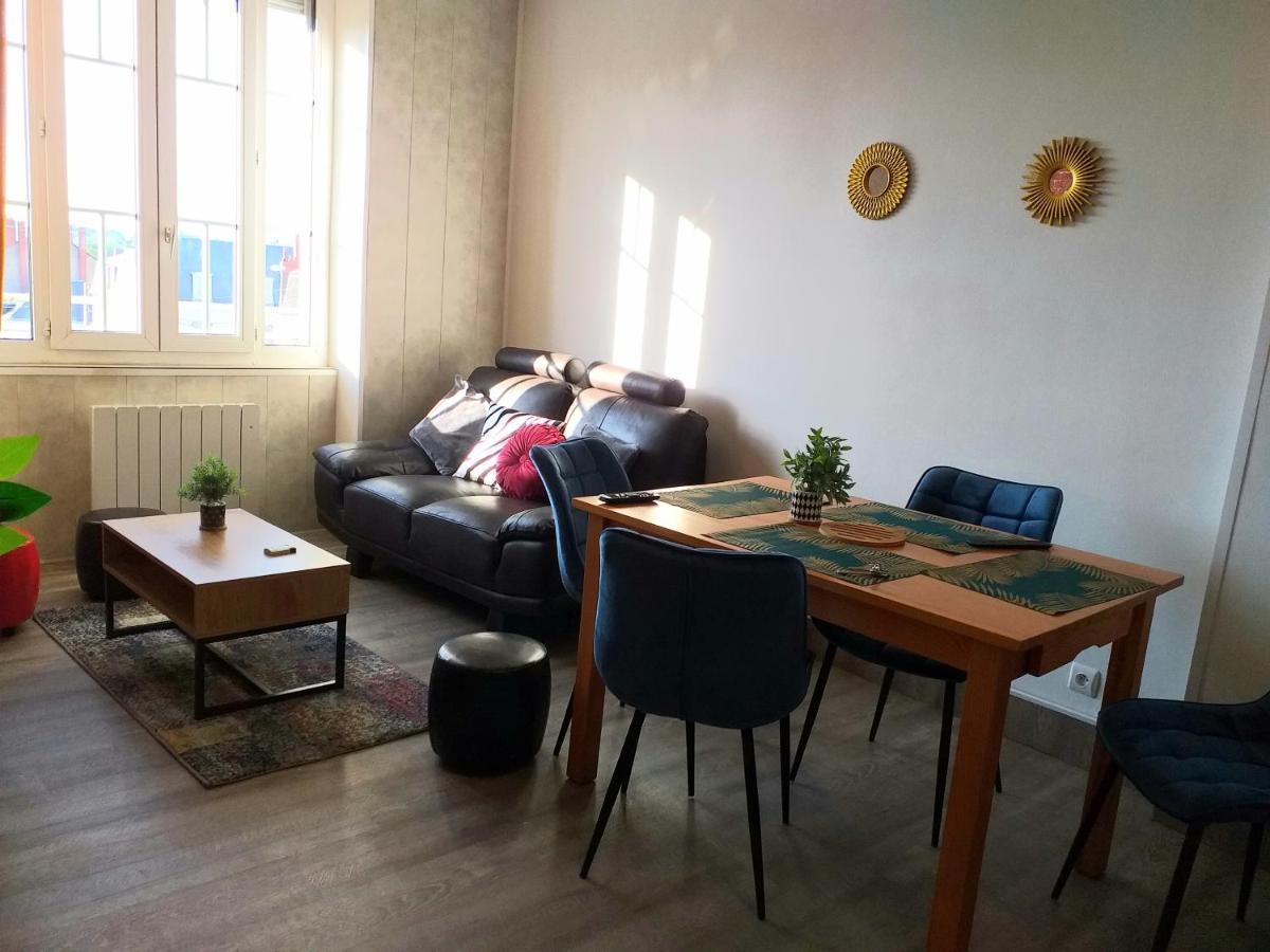 La Tour De Beurre- Appartement Lumineux Et Spacieux Bourges Buitenkant foto